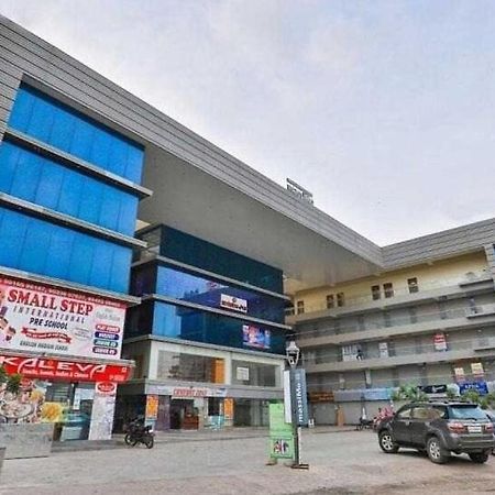 OYO 91550 Hotel Apple Inn Surat Exterior foto